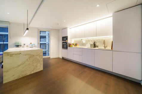 Bowery Apartments, Fountain Park Way... 2 bed apartment for sale