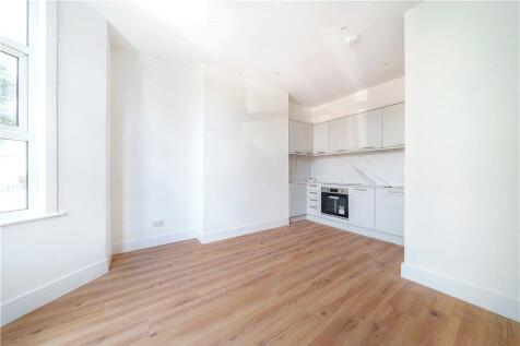 Mattock Lane, Ealing, London 2 bed apartment for sale