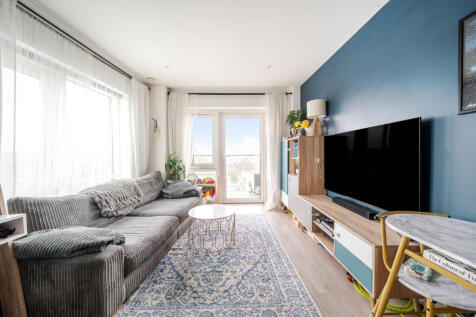 Trafalgar House, Dickens Yard... 2 bed apartment for sale