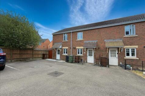 Wren Close, CORBY 2 bed terraced house for sale