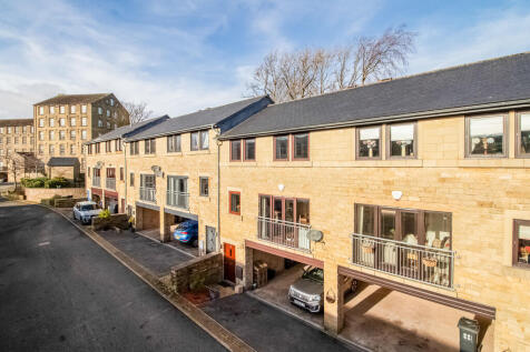 Lower Mill Mews, Meltham, Holmfirth 3 bed terraced house for sale