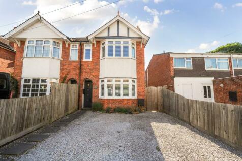 4 bedroom semi-detached house for sale