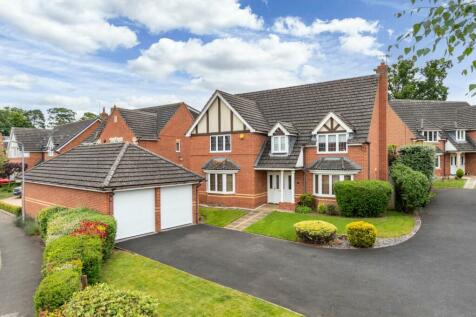 5 bedroom detached house for sale