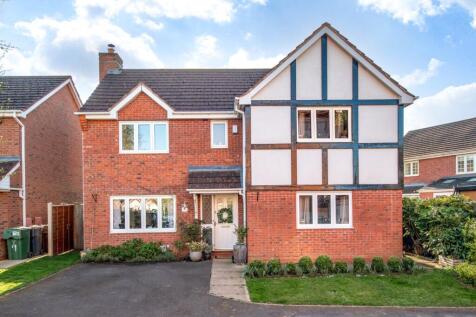 Tower Drive, Bromsgrove... 4 bed detached house for sale