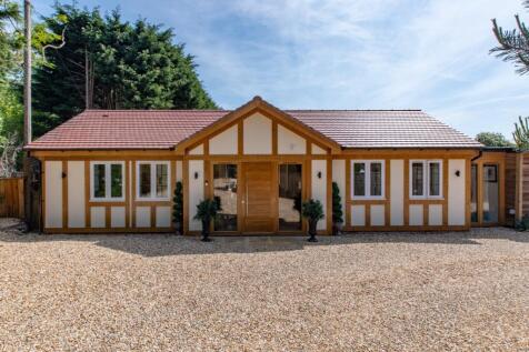 4 bedroom bungalow for sale