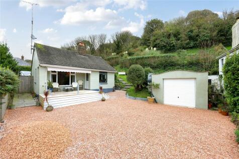 Earls Drive, Cornwall PL10 2 bed bungalow for sale