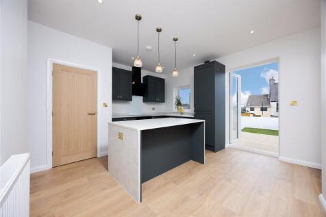 Clarence Road, Torpoint PL11 3 bed terraced house for sale