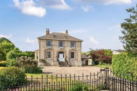 9 bedroom detached house for sale