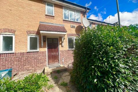 Star Lane, Orpington, Kent, BR5 3LN 2 bed terraced house for sale