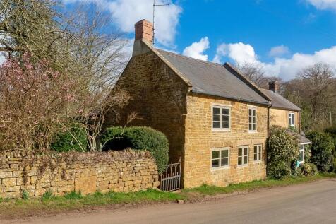 Shenington, Banbury 3 bed link detached house for sale