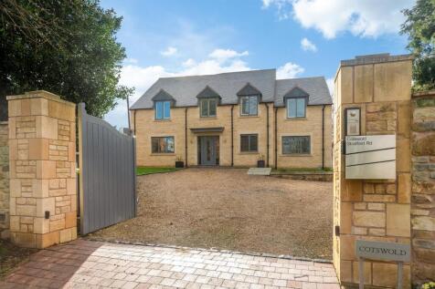 Stratford Road, Tredington... 4 bed detached house for sale