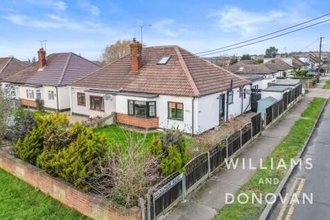 3 bedroom chalet for sale