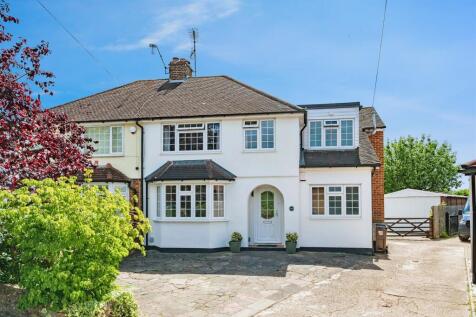 4 bedroom semi-detached house for sale