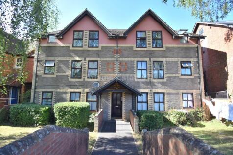 Walkers Place, Reading 2 bed flat for sale