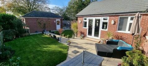 3 bedroom detached bungalow for sale