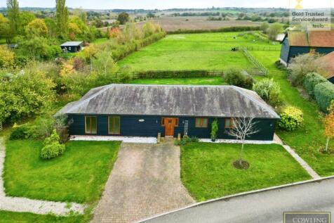 Ramsden Park Road, Ramsden Bellhouse... 2 bed detached bungalow for sale