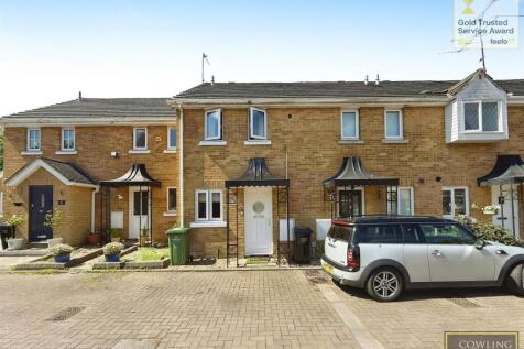 2 bedroom terraced house for sale
