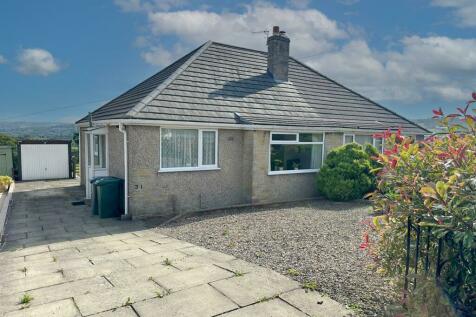 2 bedroom semi-detached bungalow for sale