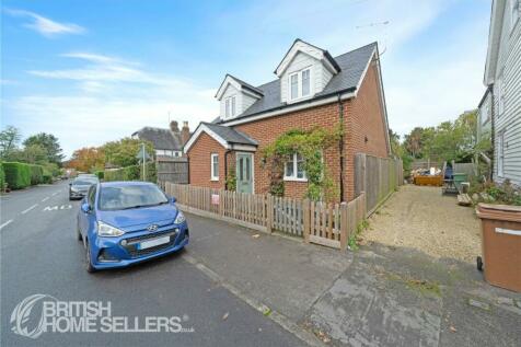 2 bedroom detached house for sale