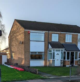 3 bedroom semi-detached house for sale