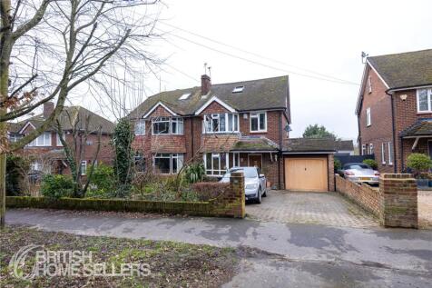 4 bedroom semi-detached house for sale