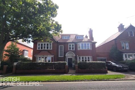 7 bedroom detached house for sale