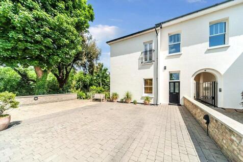 Baldwyns Mansion, Bexley Park, Kent, DA2 2 bed semi