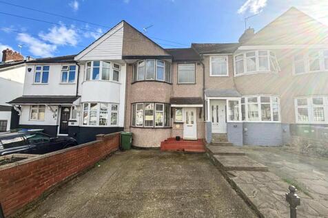 3 bedroom terraced house for sale