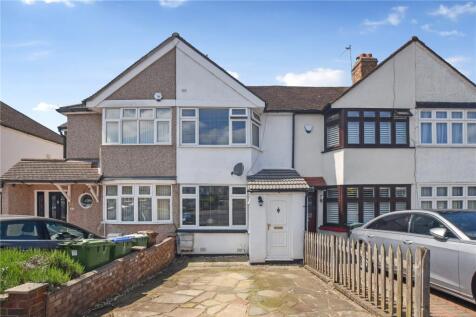 Crofton Avenue, Bexley, Kent, DA5 2 bed terraced house for sale