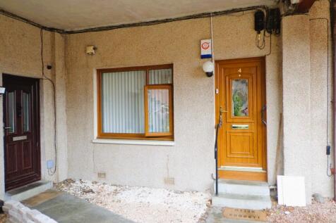 1 bedroom ground floor flat for sale