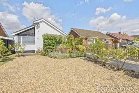 2 bedroom detached house for sale