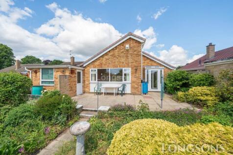 3 bedroom detached bungalow for sale