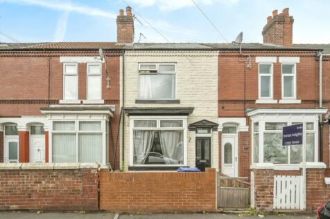 5 bedroom terraced house for sale