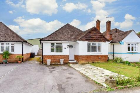 2 bedroom detached bungalow for sale