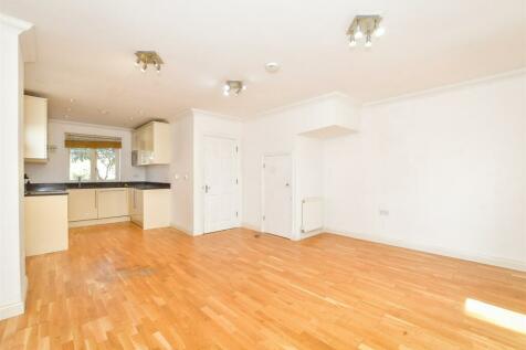 3 bedroom mews property for sale