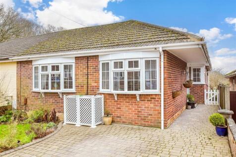 4 bedroom semi-detached bungalow for sale