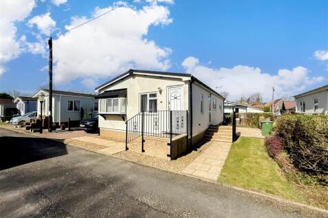 2 bedroom park home for sale