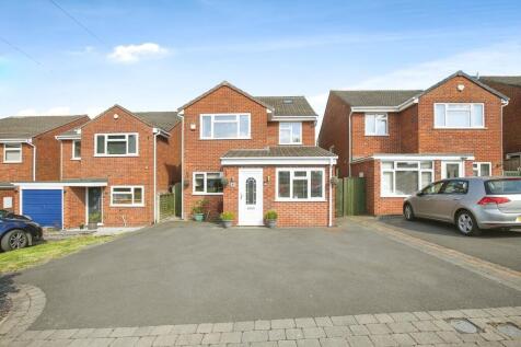 5 bedroom detached house for sale