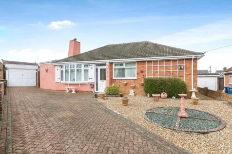 3 bedroom detached bungalow for sale