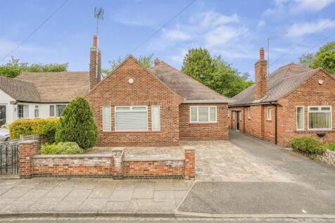 3 bedroom detached bungalow for sale