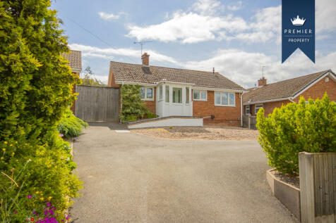 2 bedroom detached bungalow for sale