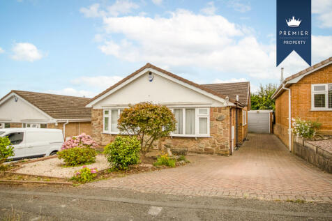 2 bedroom detached bungalow for sale