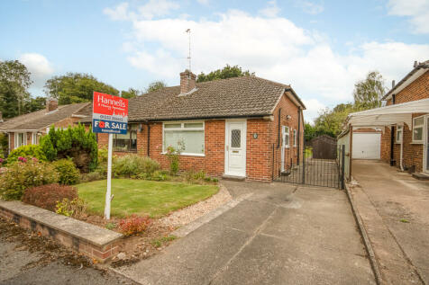 2 bedroom semi-detached bungalow for sale