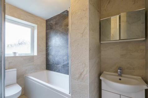 4 bedroom end of terrace house for sale