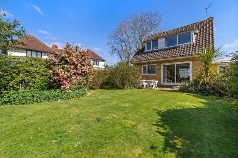 Andrew Avenue, Felpham 2 bed detached house for sale