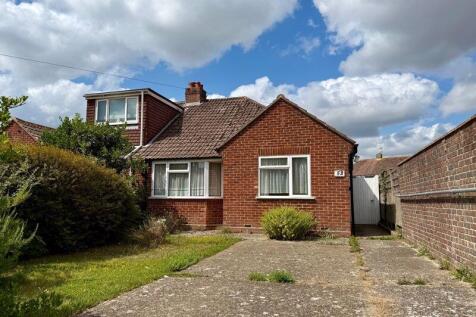 2 bedroom semi-detached bungalow for sale
