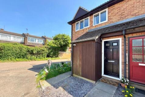 1 bedroom maisonette for sale