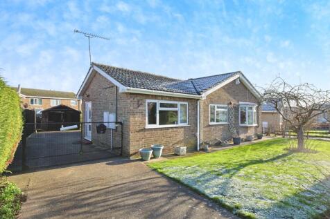 3 bedroom detached bungalow for sale
