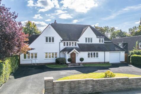 5 bedroom detached house for sale