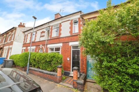 4 bedroom terraced house for sale